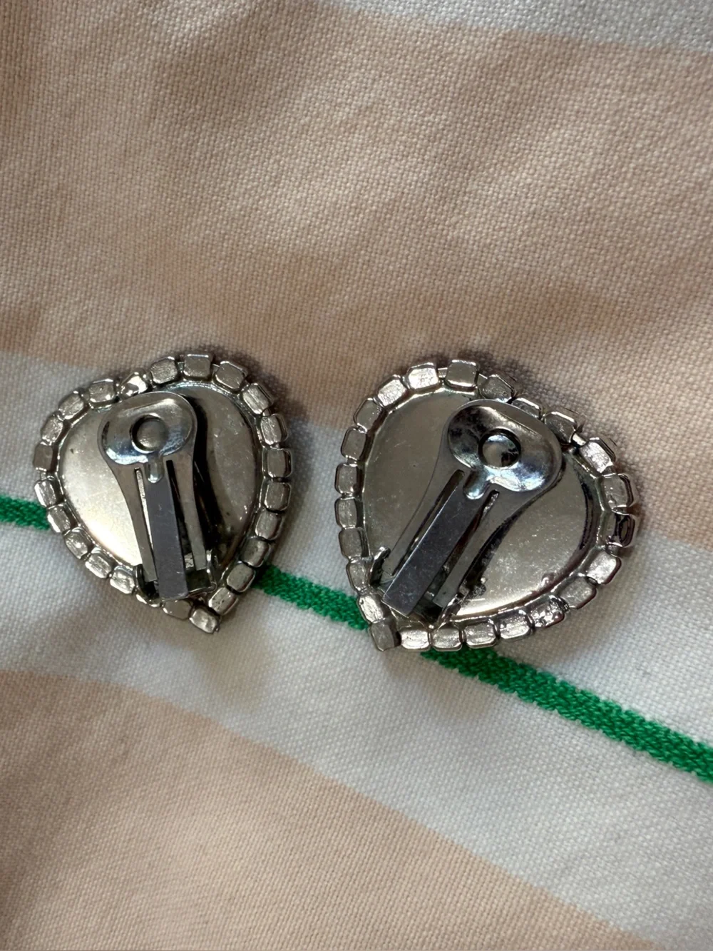 1950s 60s Valentine’s Day Love Heart Clip-on Earrings
